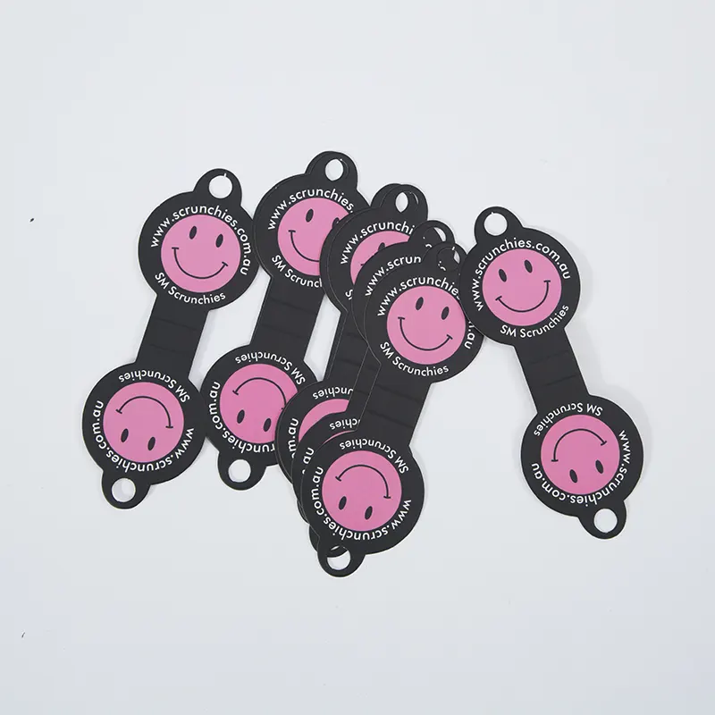 Waarom kiezen voor kettingkaarten met logo voor uw sieradenmerk?